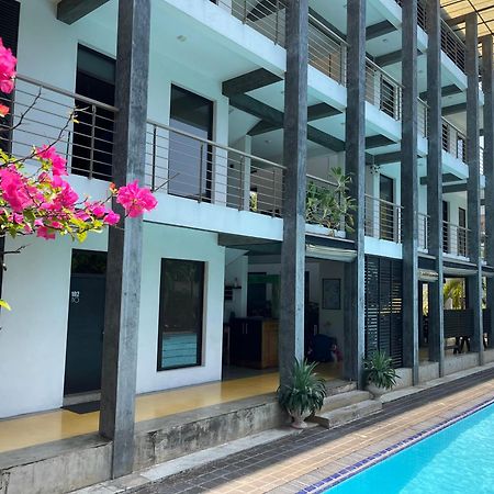 Olanro Hotel Negombo Exteriér fotografie