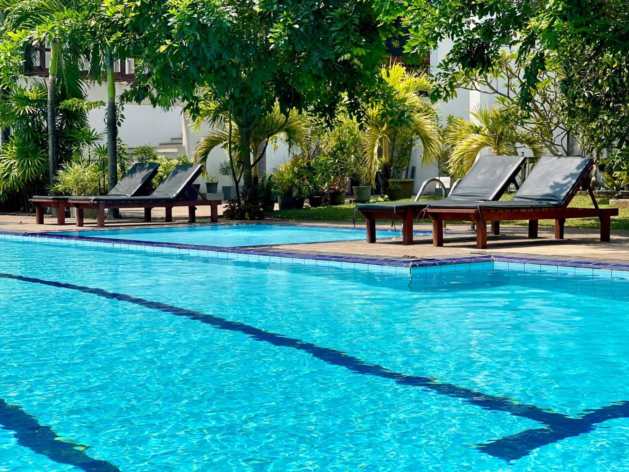 Olanro Hotel Negombo Exteriér fotografie