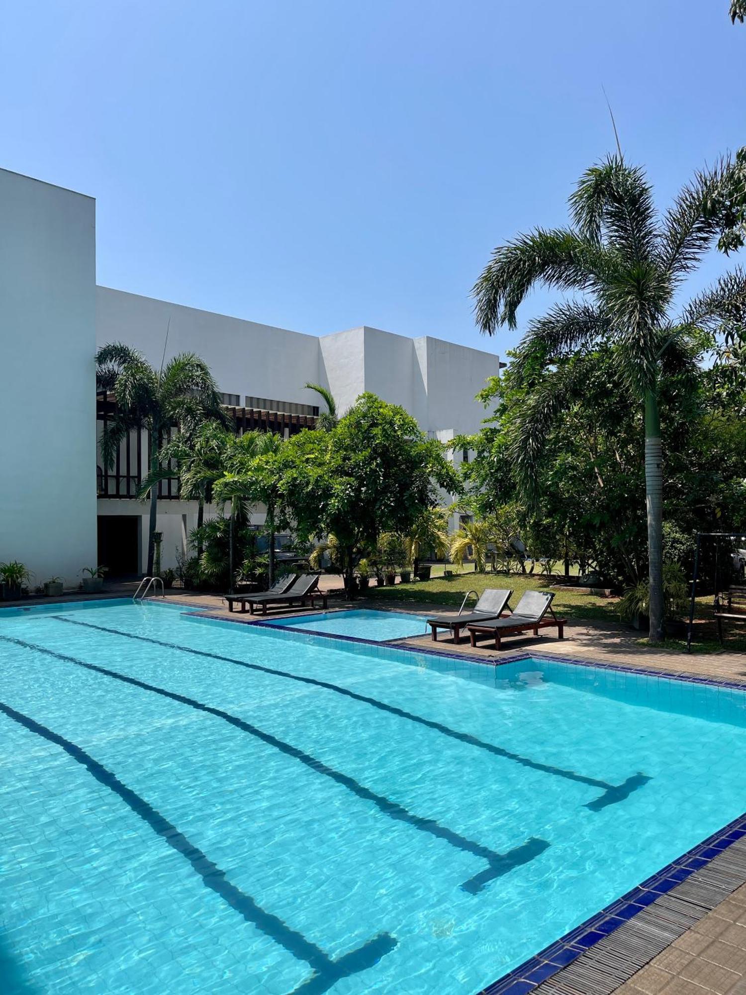 Olanro Hotel Negombo Exteriér fotografie