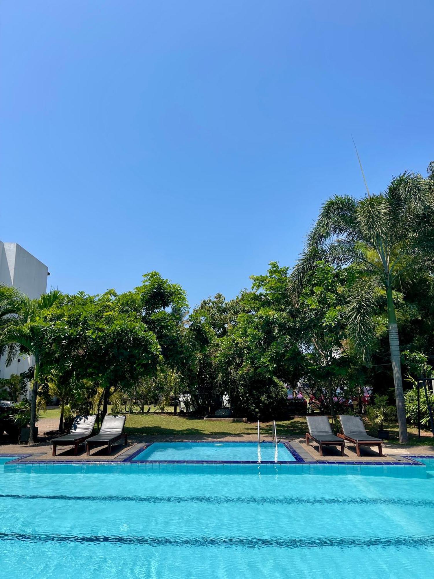 Olanro Hotel Negombo Exteriér fotografie