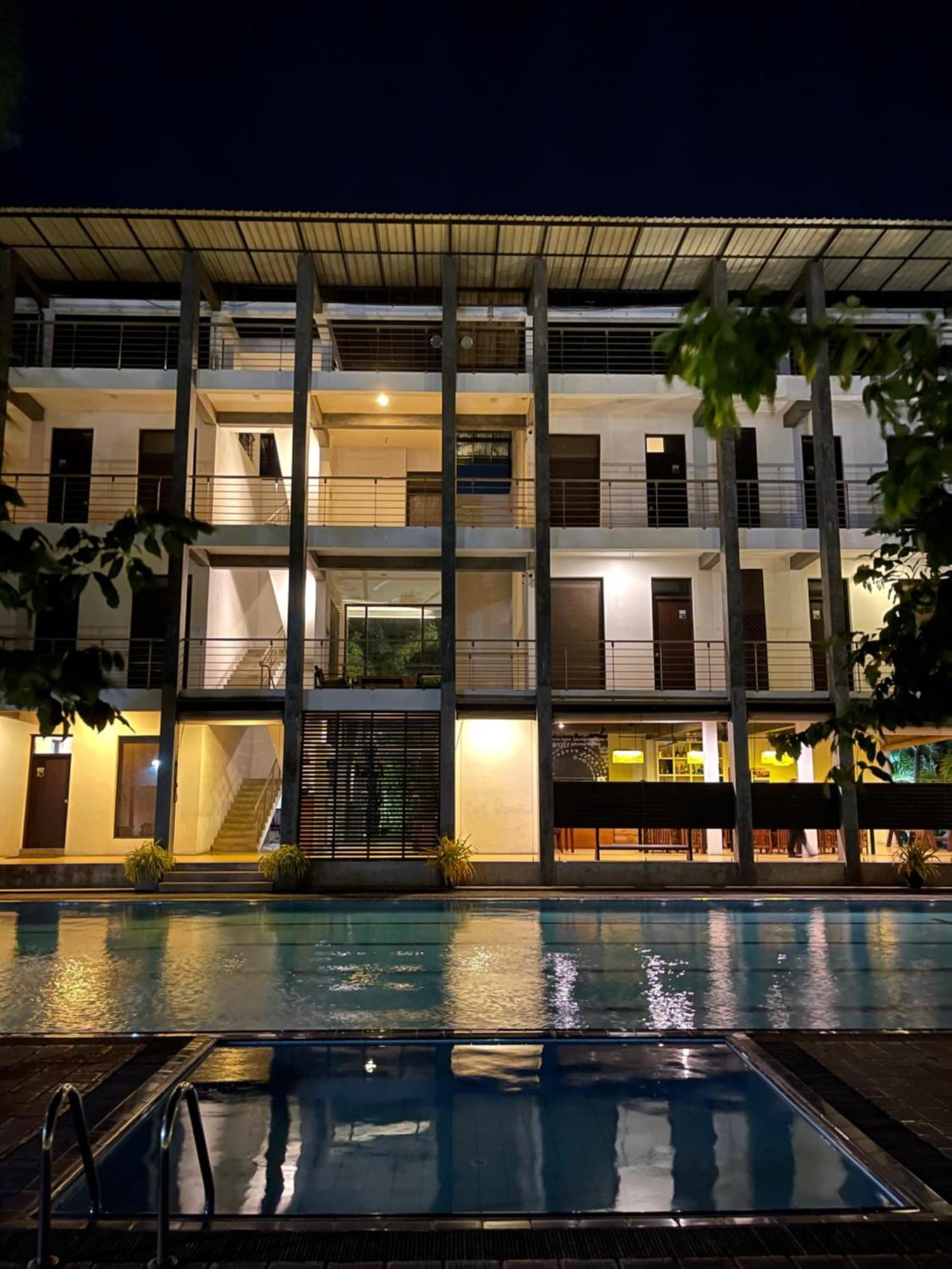 Olanro Hotel Negombo Exteriér fotografie